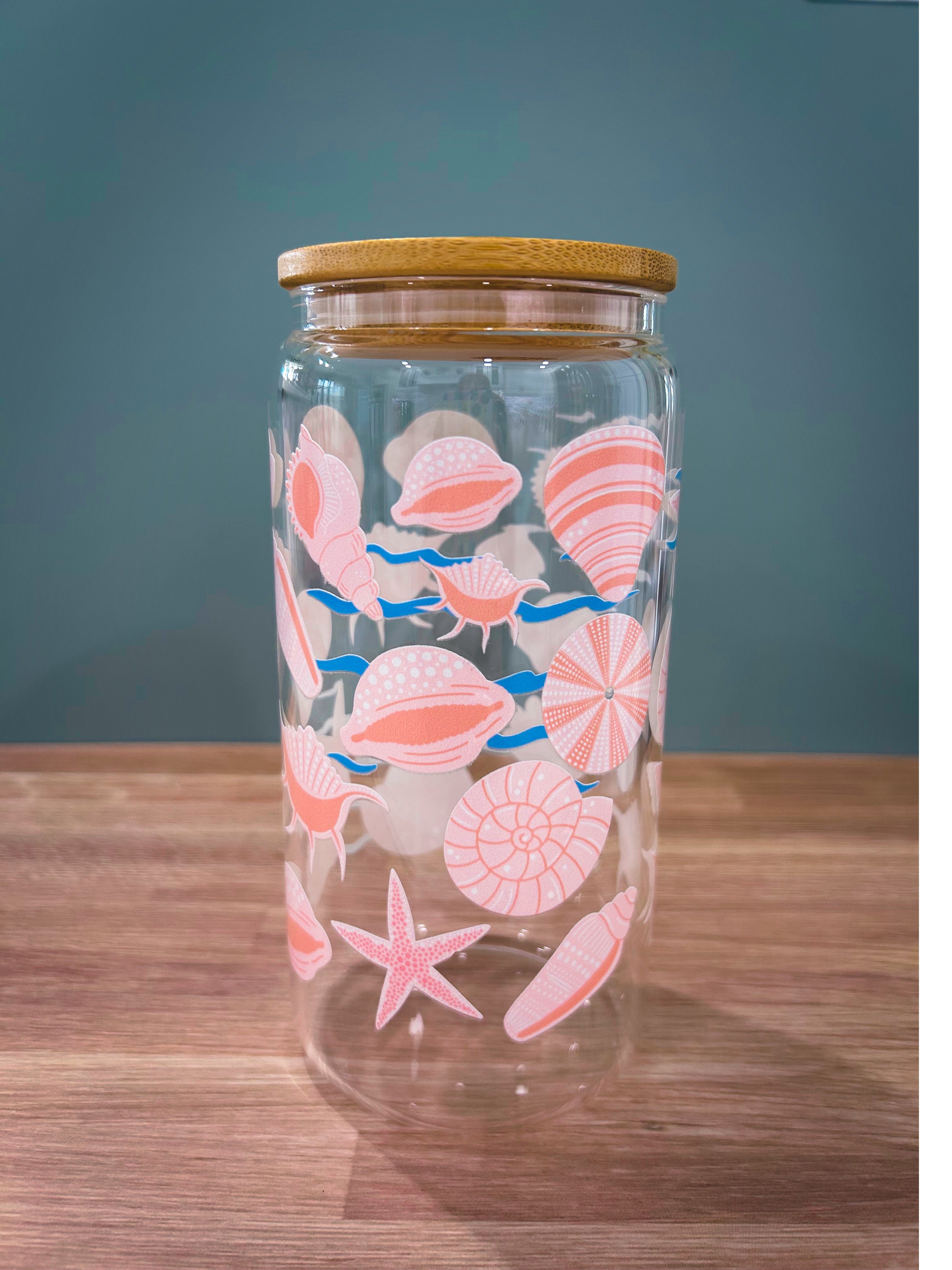 Seashell Beach Cup with a Bamboo Lid
